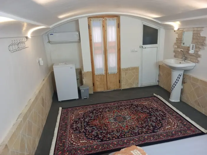 بوم گردی بانوچ - واحد سرداب