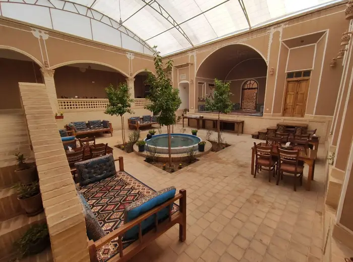 اقامتگاه سنتی اقامتگاه سنتی گلابتون یزد - واحد بی ۰۲