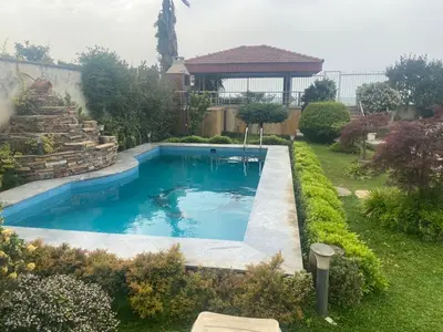 ویلا چهارخوابه ساحلی استخردار دریا