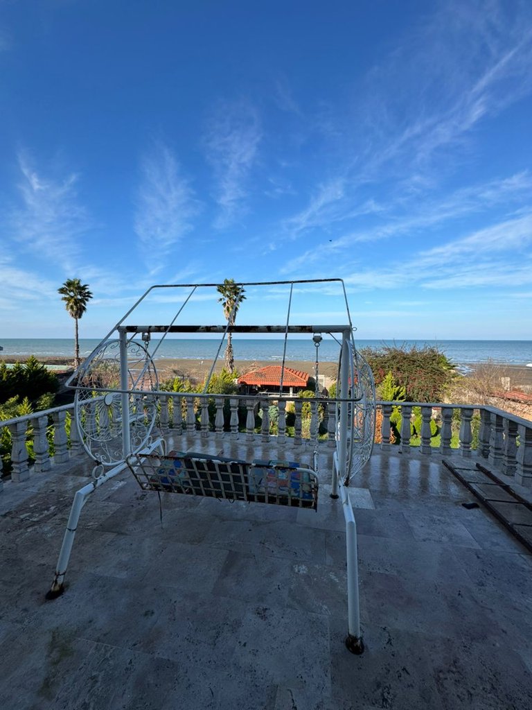 ویلا چهارخوابه ساحلی دریا