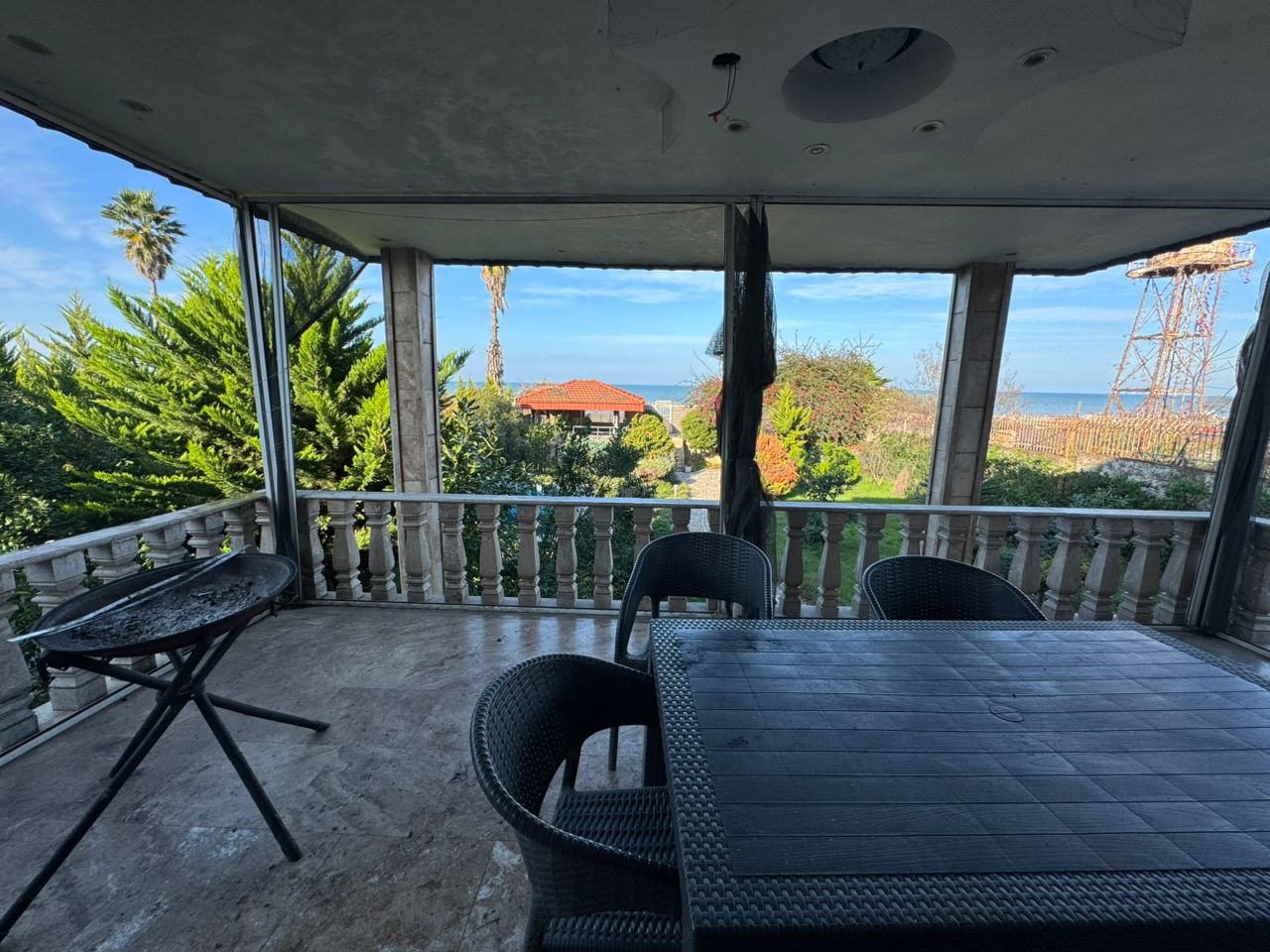 ویلا چهارخوابه ساحلی دریا