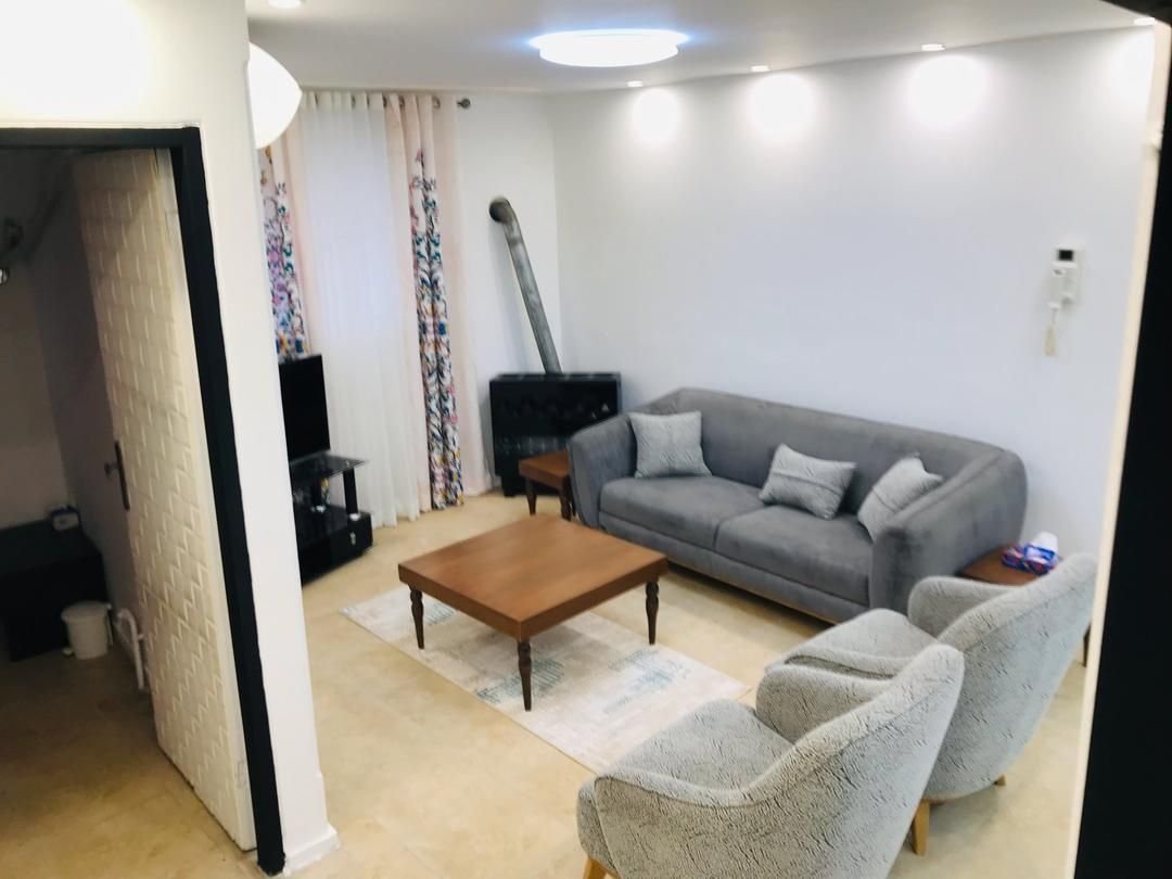 دوخوابه گلسرخ