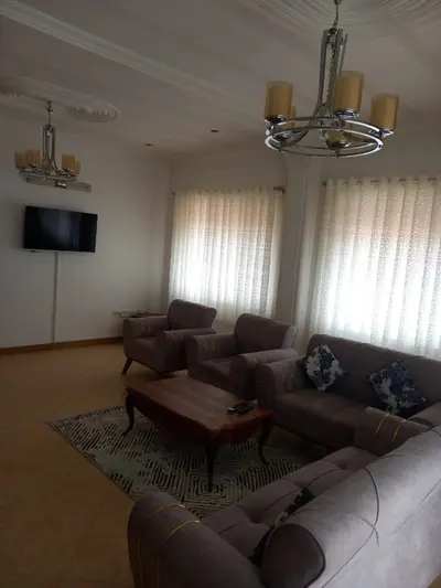 آپارتمان چهارخوابه استخردار آبگرم برهانی