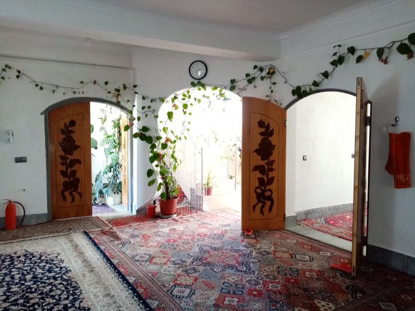 هاستل بی بی قدم خیر - واحد 1