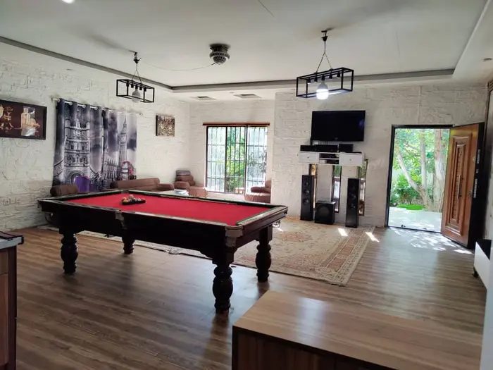 ویلا یک خوابه استخردار آبگرم امید - پذیرایی