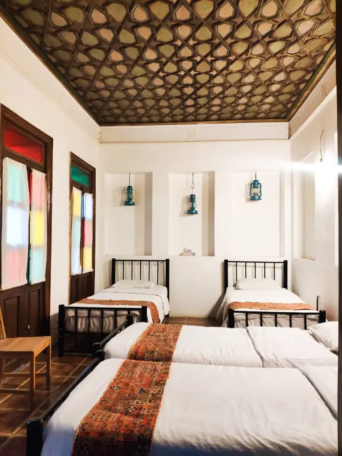 اقامتگاه سنتی بی بی - واحد 4 تخته