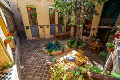 اقامتگاه سنتی بی بی - واحد 5 تخته