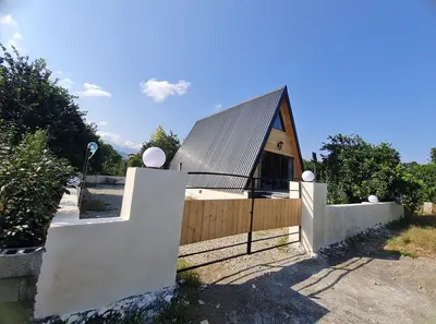 کلبه دوخوابه سوئیسی آریا