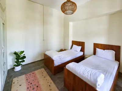 هاستل چیلا - واحد طوسی