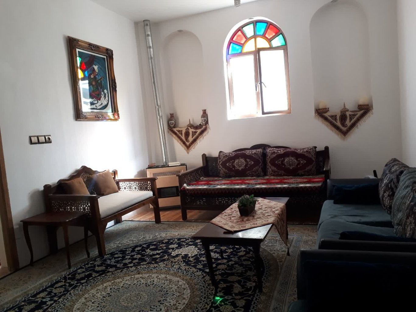 ماه سلطان دشتی - واحد شب نشین