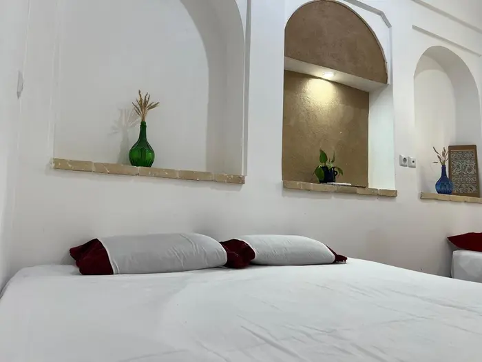 بوم گردی الهه - واحد یاس