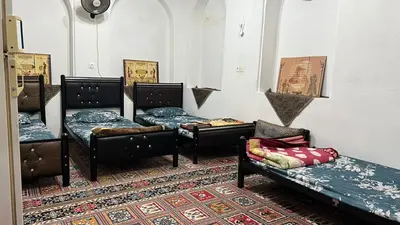 اقامتگاه سنتی باغ میرزا - واحد 101