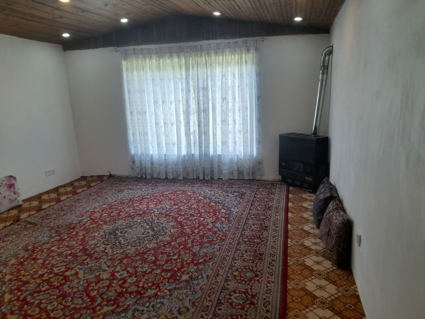 یک خوابه جنگلی بهار سیولیم