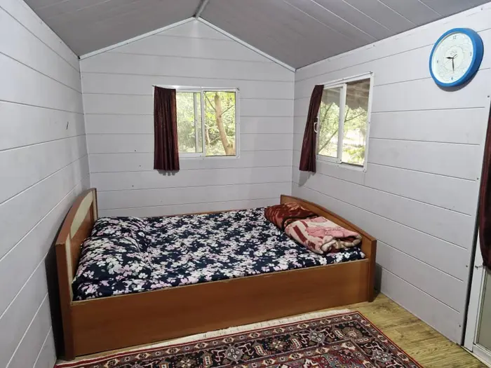 بوم گردی باغ بهبهانی - واحد رز جنگلی