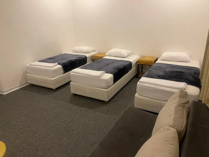 مجتمع اقامتگاهی اکوتل - واحد سه تخته 9