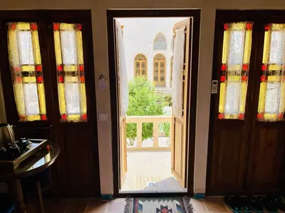 اقامتگاه سنتی اشکوب - واحد سه تخته پرنیان