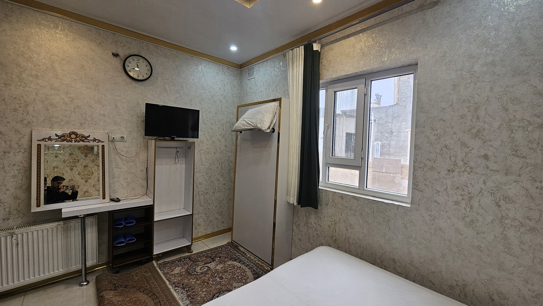 مسافرخانه سارینا - واحد سه تخته 103