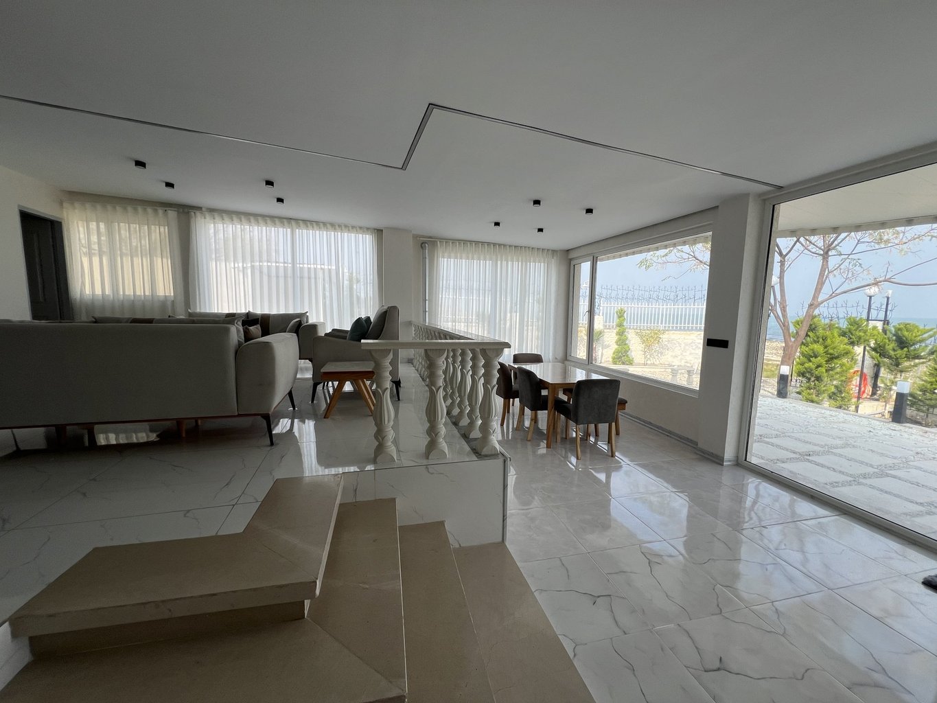 سه خوابه ساحلی نادر