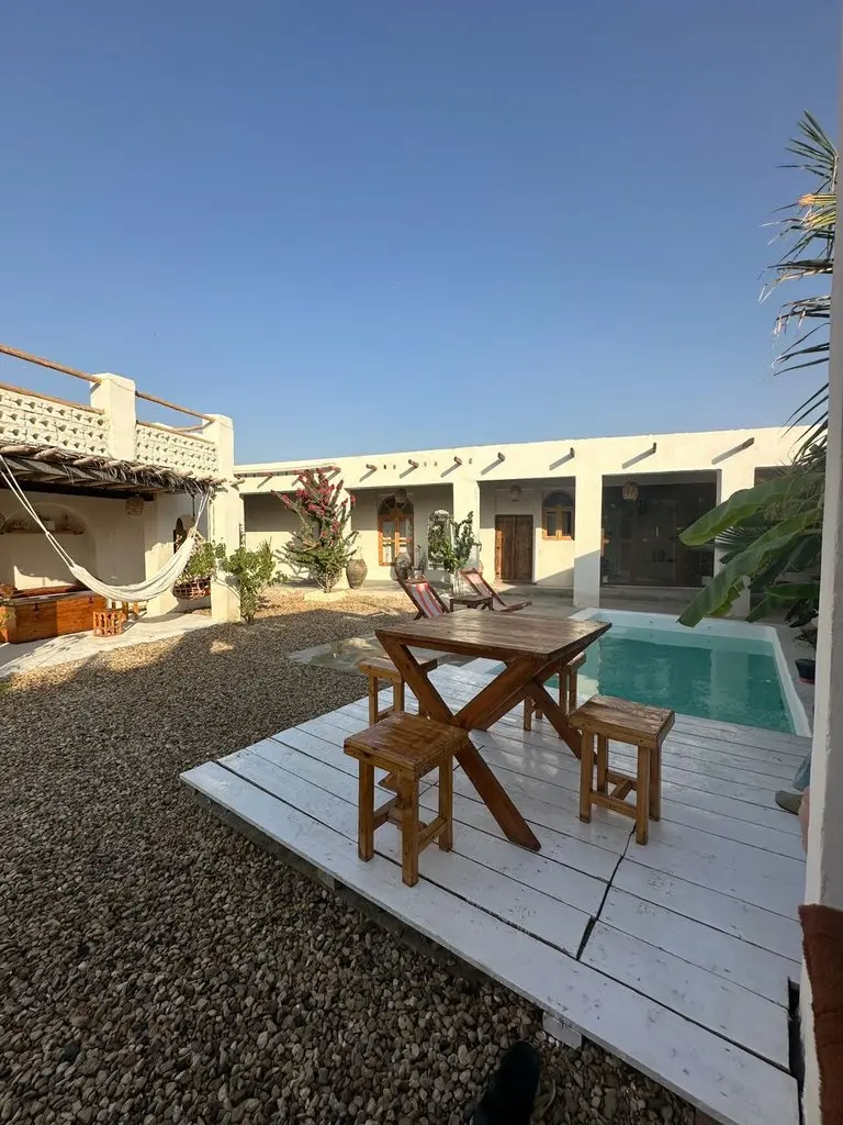 بوم گردی چهارخوابه استخردار پروند