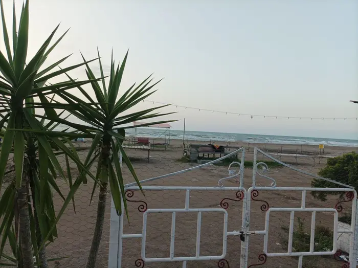 کلبه یک خوابه ساحلی تلار