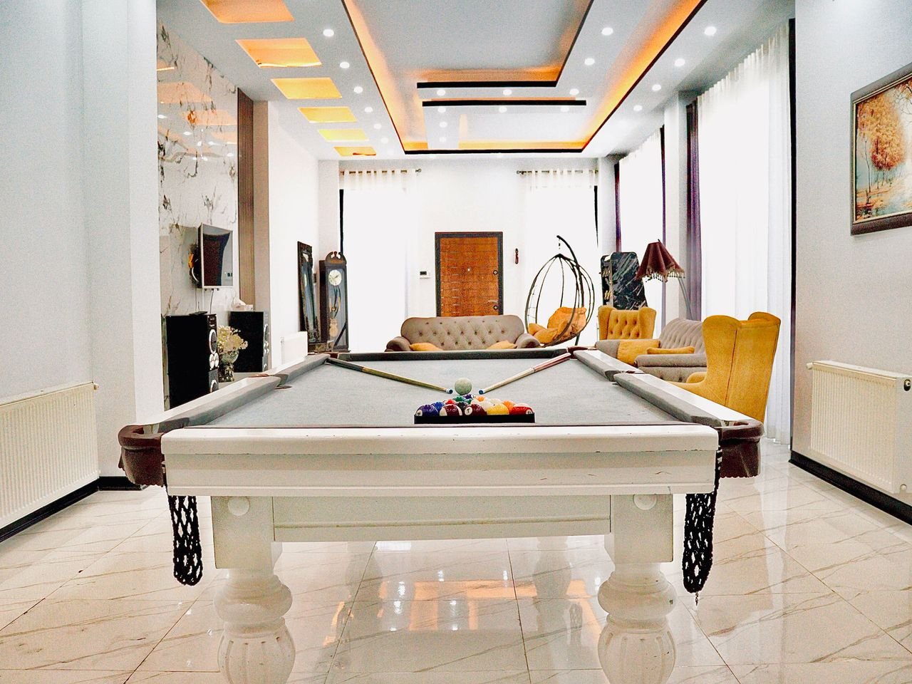 دوخوابه استخردار آبگرم جوان