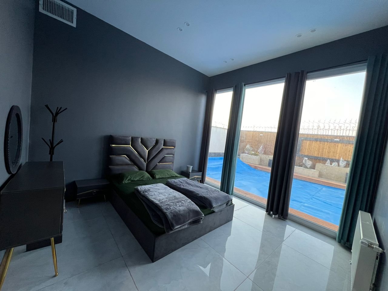 ویلا چهارخوابه استخردار آبگرم عمارت دیانا