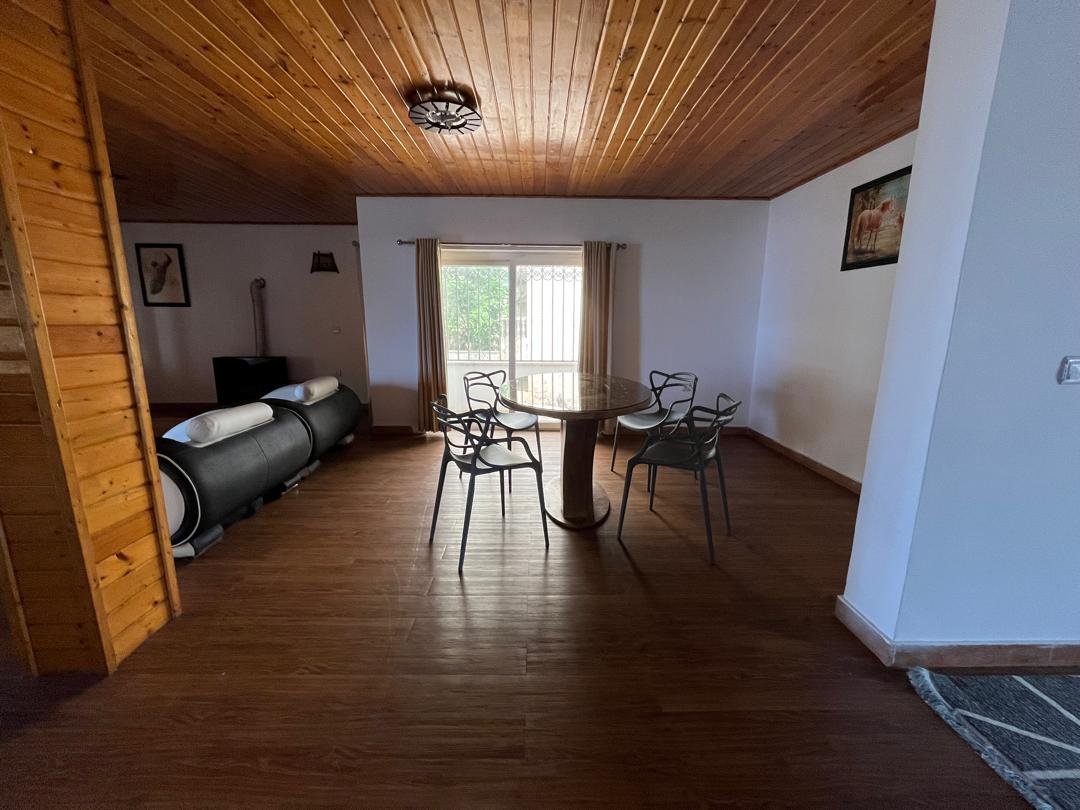 آپارتمان دوخوابه ساحلی عمارت سفید