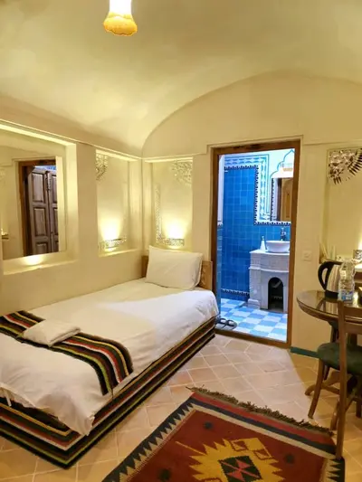 اقامتگاه سنتی اشکوب - واحد سه تخته گذر