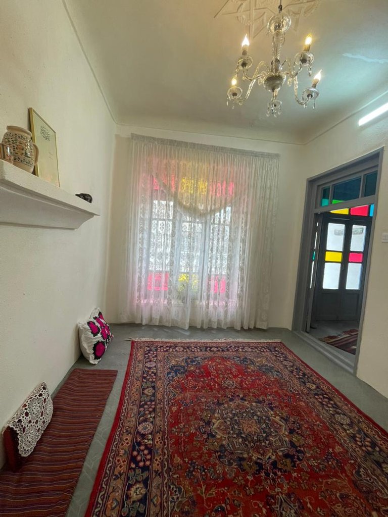 اقامتگاه سنتی خانه تاریخی هاشمی - واحد گل بانو