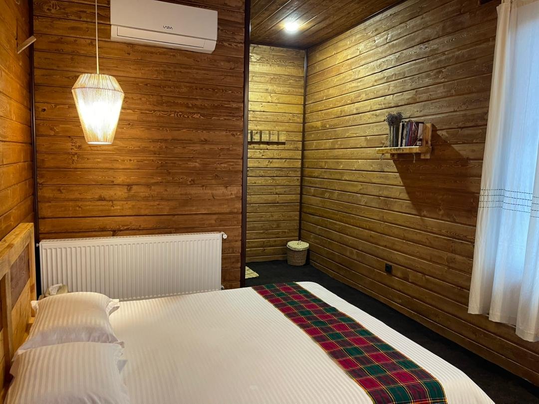 بومگردی دلژین - واحد دونه