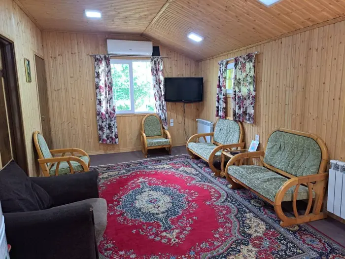 کلبه یک خوابه چوبی تاسکوه