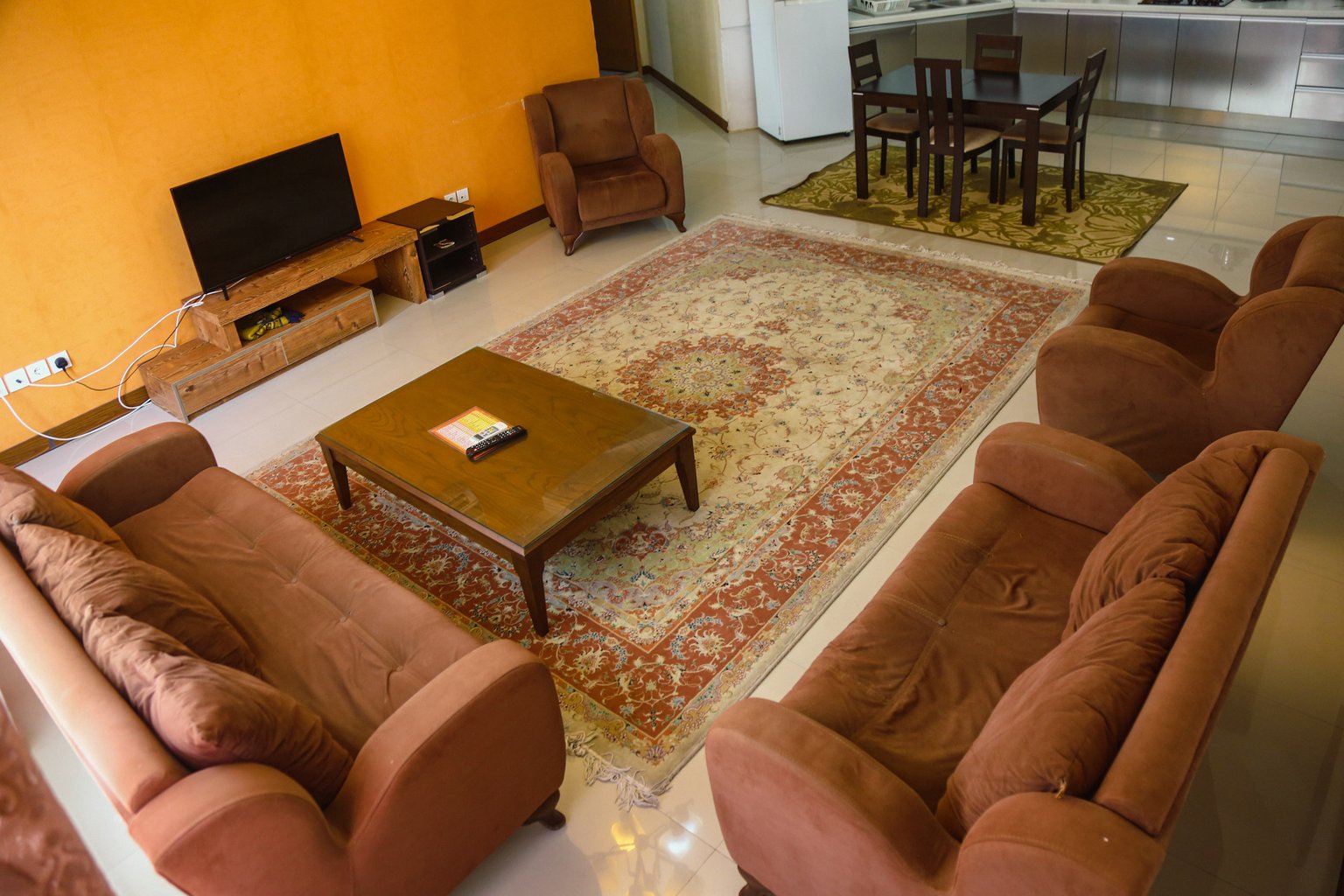 دوخوابه رویال هاوس واحد پنج تخته بلوک C