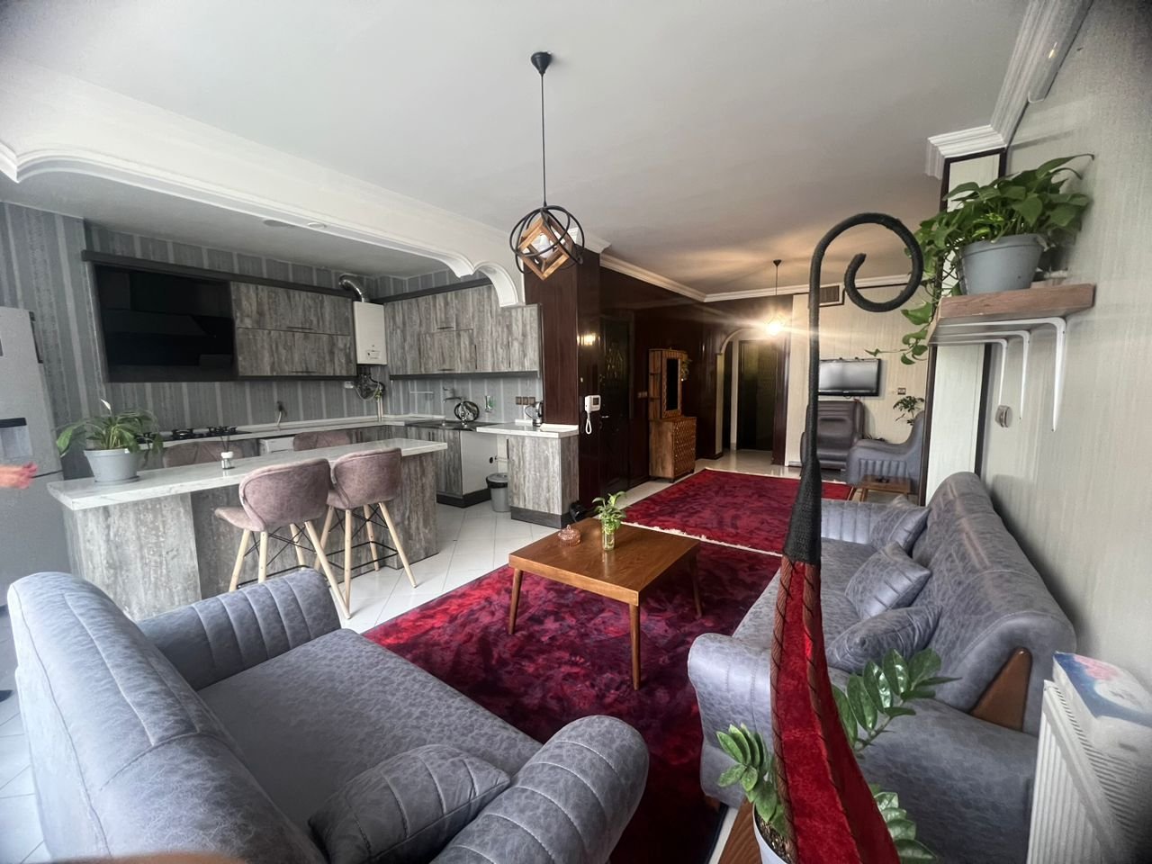 آپارتمان دو‌خوابه جلفا توحید میانی 1