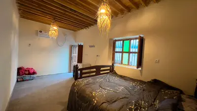 بومگردی چیرا - واحد استخری