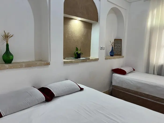 بوم گردی الهه - واحد یاس