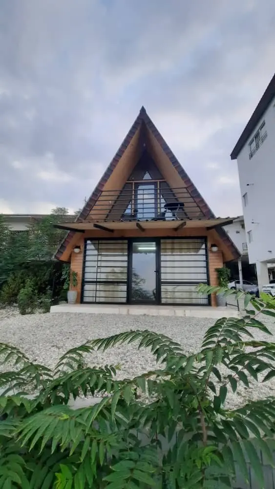 کلبه یک خوابه ساحلی چوبی الی 1