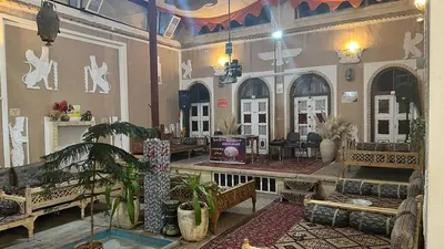 اقامتگاه سنتی باغ میرزا - واحد ۱۰۵