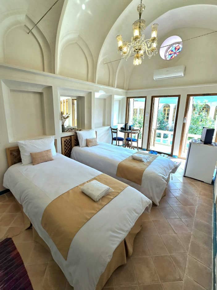 اشکوب - واحد دوتخته ایوان