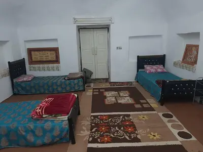 اقامتگاه سنتی باغ میرزا - واحد ۱۰۳