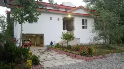 ویلا سه خوابه استخردار مرکیه