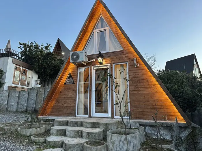 کلبه دنسه بام هیرکانی - واحد راش