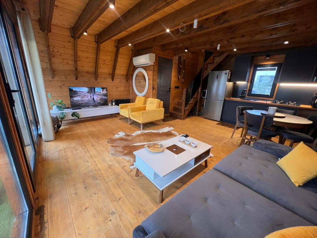 یک خوابه سوئیسی استخردار آبگرم سپیدا