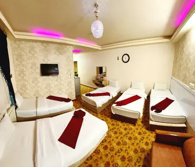 مجتمع اقامتی ایرانا - واحد پنج تخته