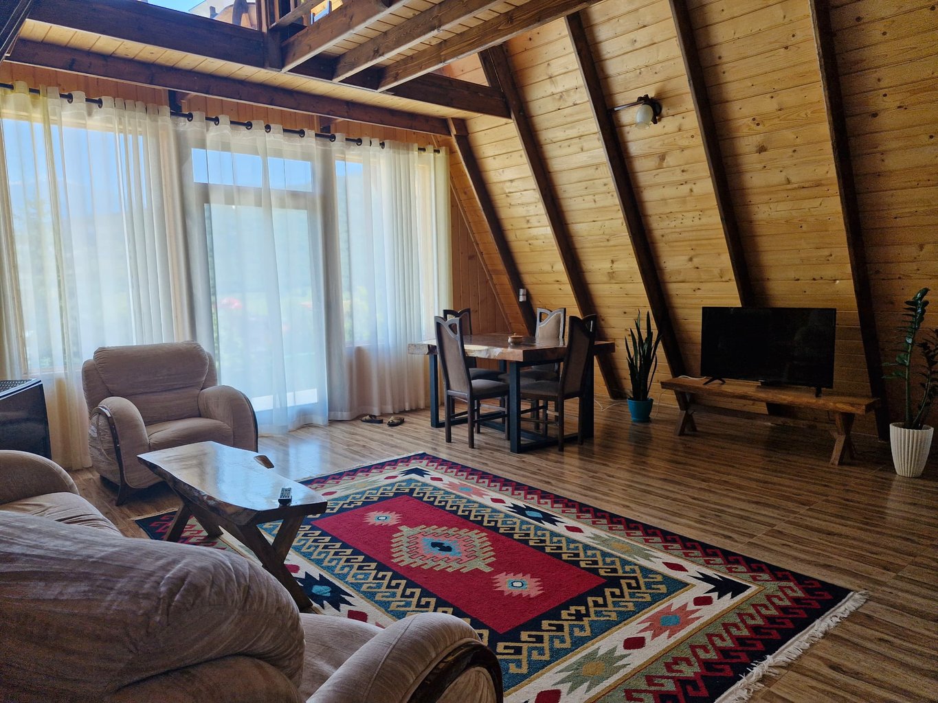 دوخوابه سوئیسی یعقوبی