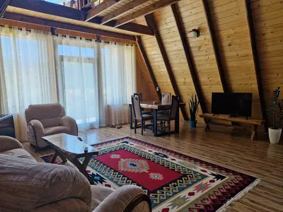 کلبه دوخوابه سوئیسی یعقوبی