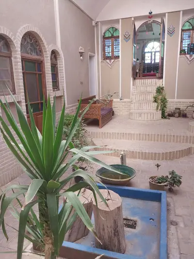 بومگردی نارین قلعه نایین - واحد۱۰۲