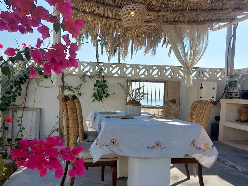 بومگردی سه خوابه ساحلی کوچکو