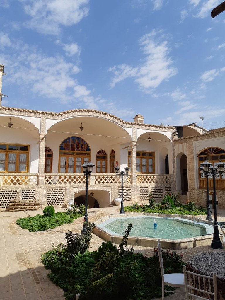 سرای ریحان - واحد ۱۰۱