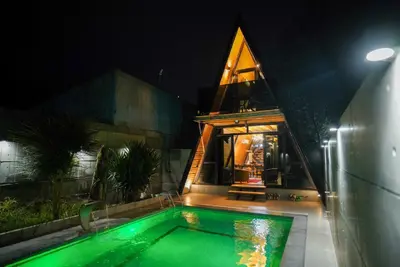 کلبه دوخوابه استخردار آبگرم گرین هوم