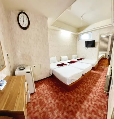 مجتمع اقامتی یک خوابه ایرانا - واحد شش تخته